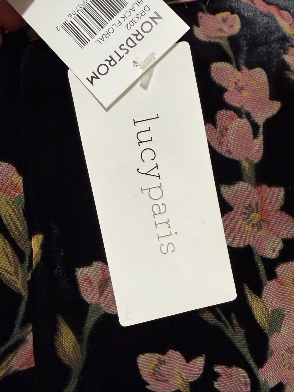 Lucy Paris Black Velvet Floral burnout Kimono Robe with Pink Flowers Sz Large - Picture 7 of 13